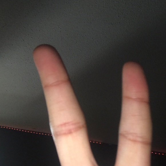 Meet your Posher, Sara - Picture 1 of 1